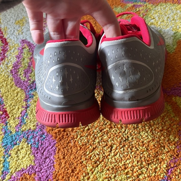 WOMENS 12 nike FREE 4.0 V2 RUNNING SHOES - Picture 5 of 10